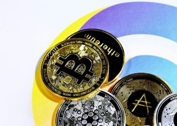 Crypto Market Recap: TradFi Deepens Crypto Collaboration, BlackRock Buys the Dip